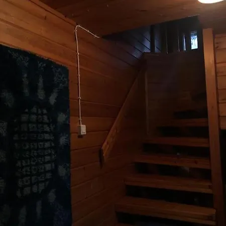 Lakeside Log Edith Feriehus *