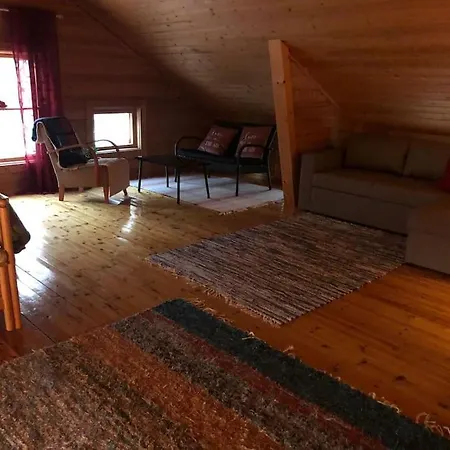 Feriehus Lakeside Log Edith