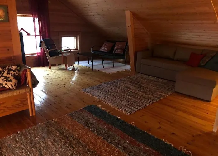 Casa de Férias Lakeside Log Edith