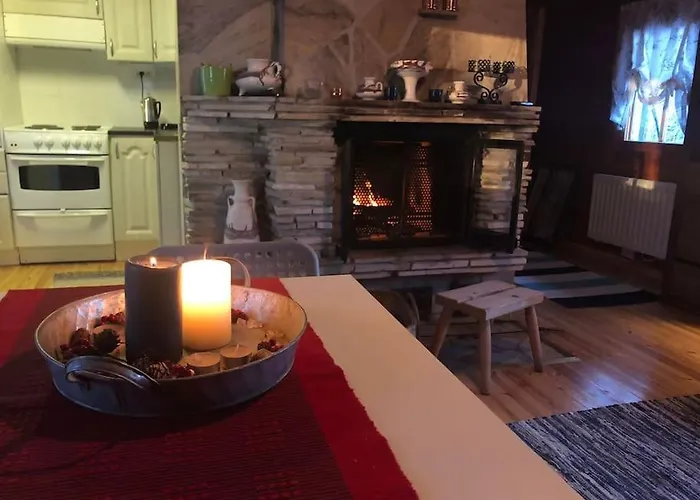 Lakeside Log Edith 別荘 ロヴァニエミ