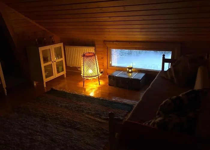 Lakeside Log Edith Rovaniemi